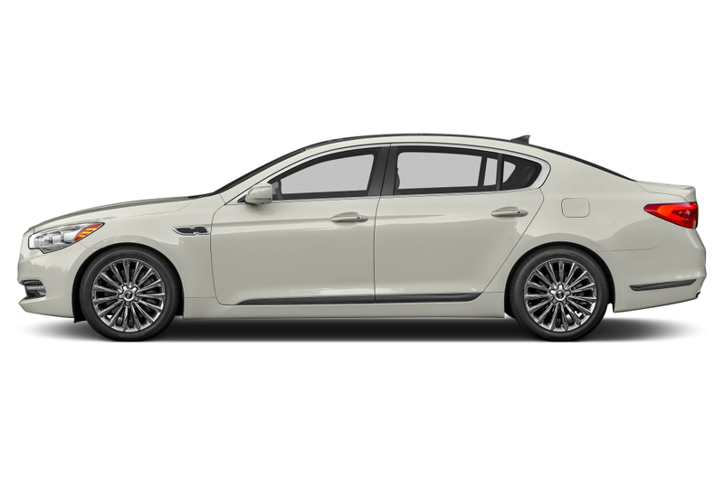 Illustration for article titled The Kia K900 Is The New Volkswagen Phaeton
